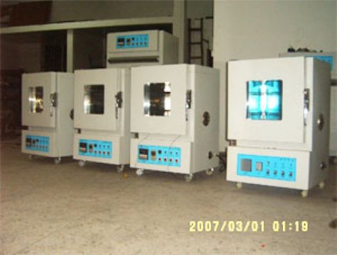 小型試驗(yàn)烤箱